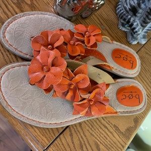 BOC sandals orange  size 8M